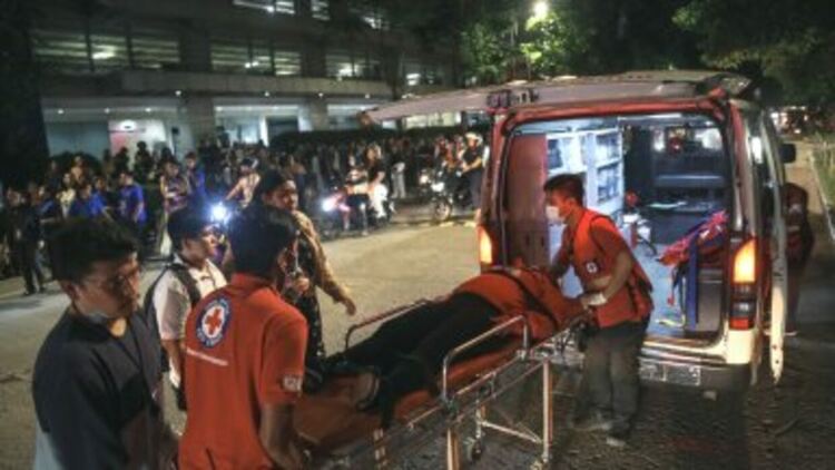 Десетки жертви след труса от 6,9 по Рихтер, разтърсил Филипините 