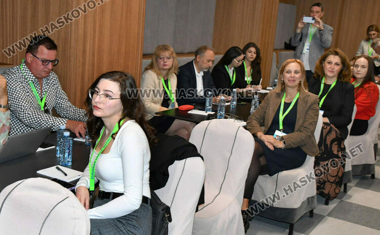 Партньори от общини в Литва, Гърция и Италия на среща по проект в Хасково за изграждане на център за телемедицина