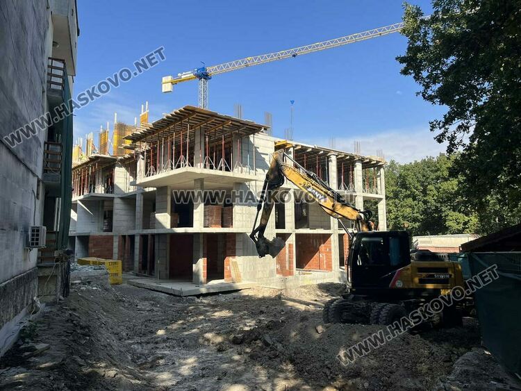 Международният ден на възрастните хора бе отбелязан тържествено в Старческия дом в „Кенана“