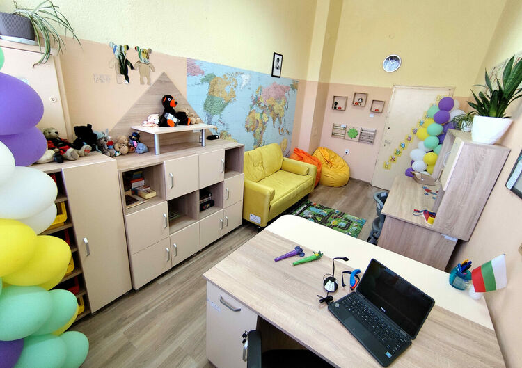 Обновиха логопедичния кабинет на ОУ „Хр. Смирненски“ в Хасково