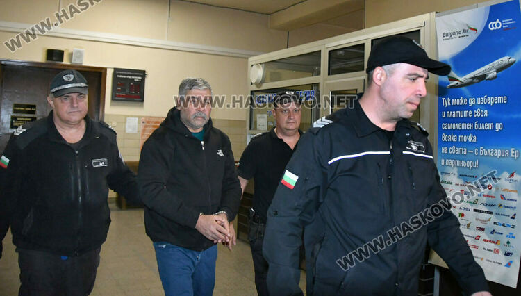 Оставиха в ареста задържания с метамфетамин за над 20 000 лева