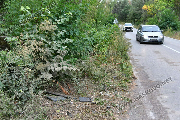 Млад водач с БМВ катастрофира в „Кенана“