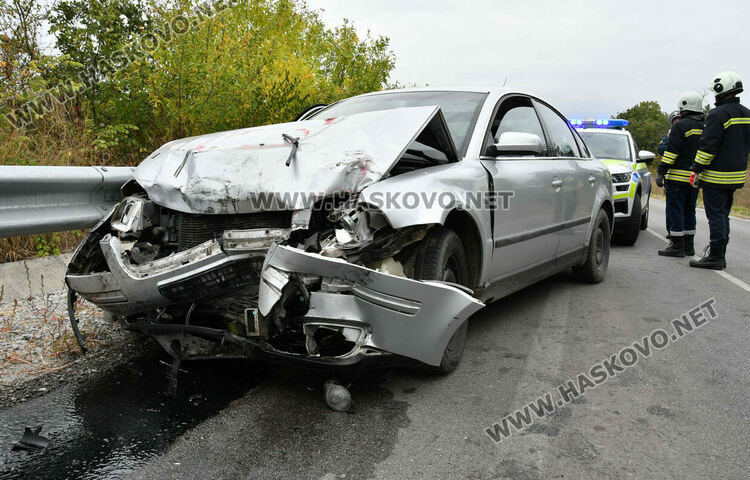 Двама пострадаха при челна катастрофа между Хасково и Узунджово