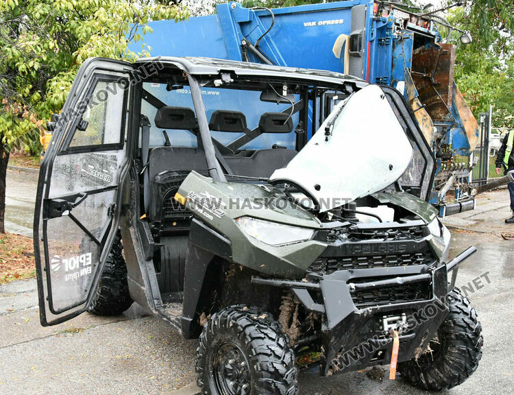 Трима са ранени при катастрофа между Бъги на Енергото и камион за боклук в Хасково