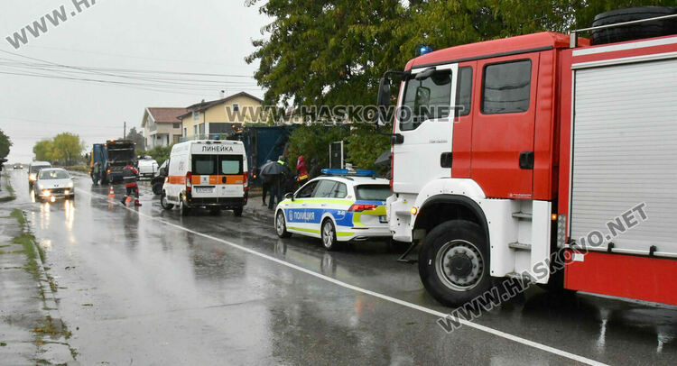 Трима са ранени при катастрофа между Бъги на Енергото и камион за боклук в Хасково