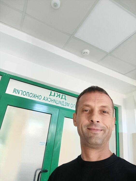 Зов за помощ: 45-годишен баща и съпруг се бори с коварно заболяване