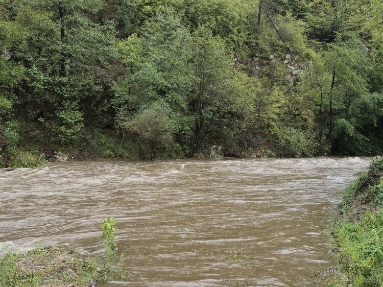 река Елховска след дъжда, снимка фб/село Елховец