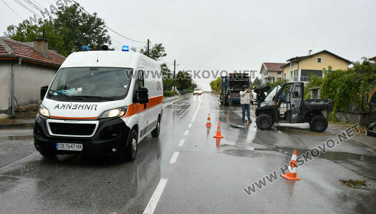 Трима са ранени при катастрофа между Бъги на Енергото и камион за боклук в Хасково