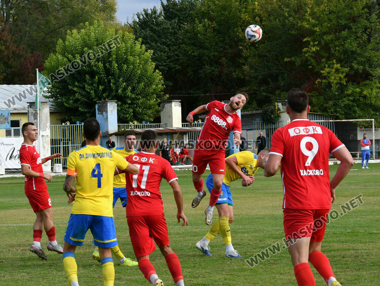Нулево реми в регионалното футболно дерби между „Хасково“ и „Димитровград“ 