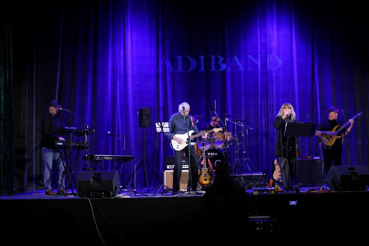 Хасковски банди изпълниха вечните рок парчета