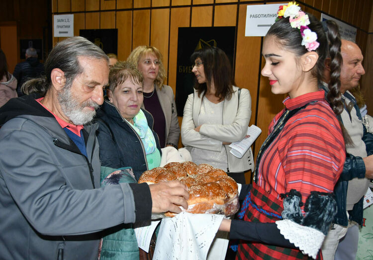 Огромен интерес към втория фестивал „Здравей, Здраве!" в Хасково
