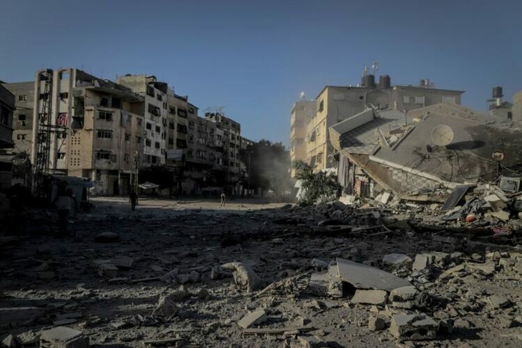 „Хамас“ се съгласи да освободи всички живи израелски заложници и да предаде телата на мъртвите 