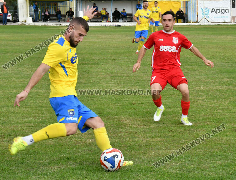 Нулево реми в регионалното футболно дерби между „Хасково“ и „Димитровград“ 