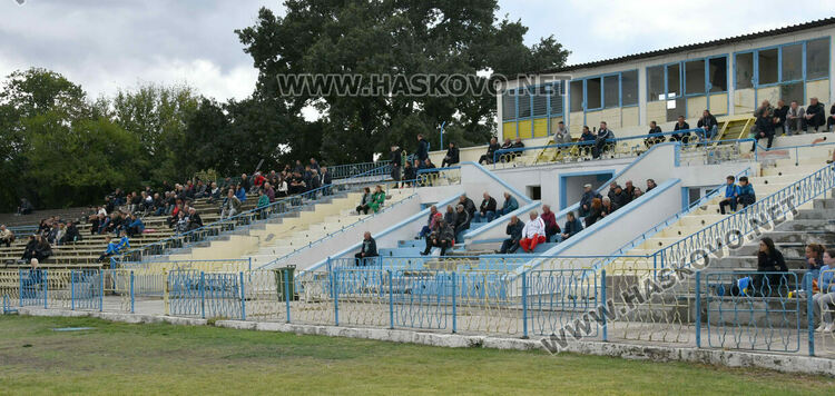 Нулево реми в регионалното футболно дерби между „Хасково“ и „Димитровград“ 