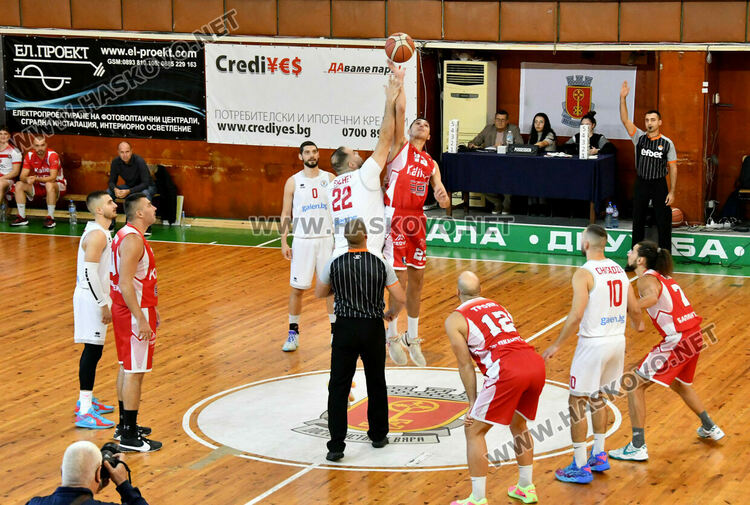 „Хасково“ победи „Чавдар“ с 91:72 и е първи в баскетболната втора лига