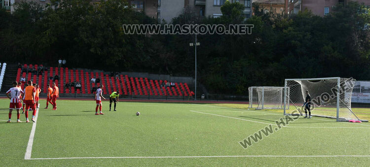 ФК „Хасково“ спечели градското дерби, след като изоставаше в резултата