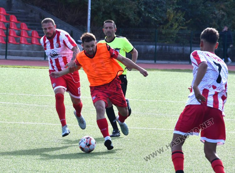 ФК „Хасково“ спечели градското дерби, след като изоставаше в резултата