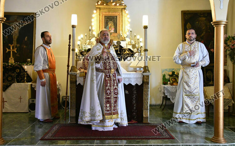 С празнична служба и концерт отпразнуваха 100-годишния юбилей на арменската църква и училище в Хасково