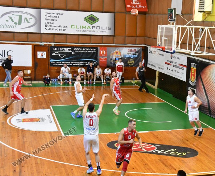 „Хасково“ победи „Чавдар“ с 91:72 и е първи в баскетболната втора лига