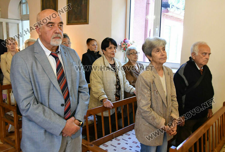 С празнична служба и концерт отпразнуваха 100-годишния юбилей на арменската църква и училище в Хасково