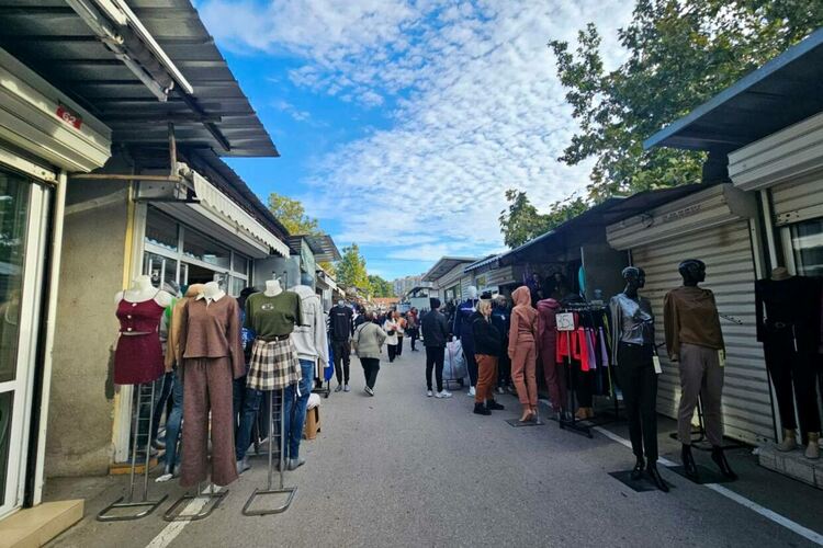 Хванаха 7 търговци за по-малко от час да нарушават изискванията за цени в евро
