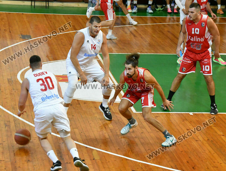 „Хасково“ победи „Чавдар“ с 91:72 и е първи в баскетболната втора лига