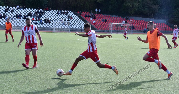 ФК „Хасково“ спечели градското дерби, след като изоставаше в резултата