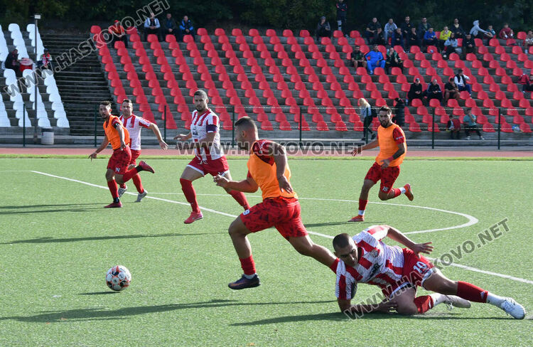 ФК „Хасково“ спечели градското дерби, след като изоставаше в резултата