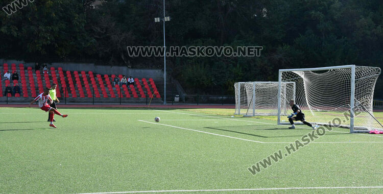 ФК „Хасково“ спечели градското дерби, след като изоставаше в резултата