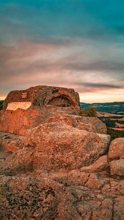 Мистерията на Родопите:Тайните на светилището при Татул
