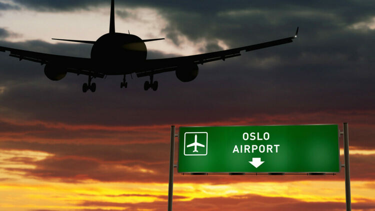 Затвориха временно летището в Осло заради дронове