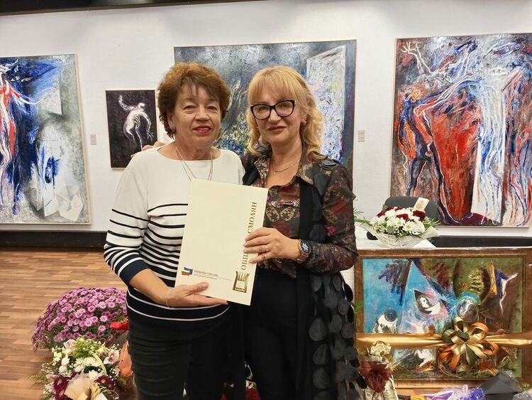 "Самодива"  слезе за малко  от сцената и "Феникс"  полетя