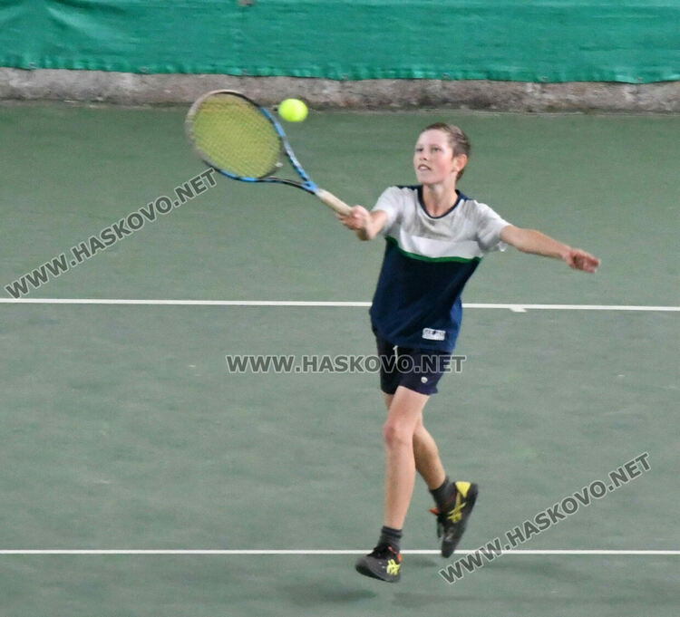 47 състезатели стартираха в международен турнир по тенис в Хасково