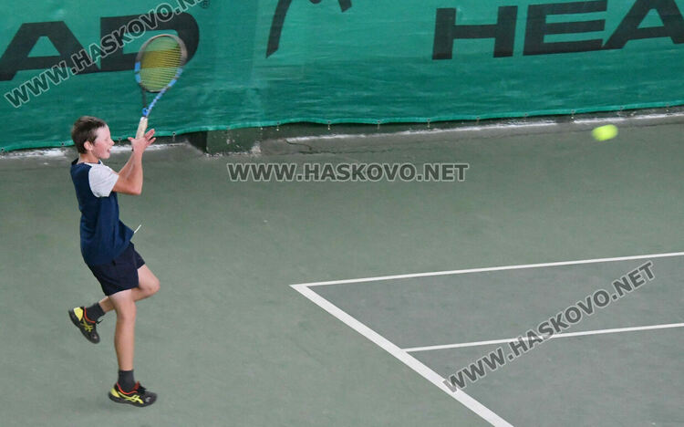 47 състезатели стартираха в международен турнир по тенис в Хасково