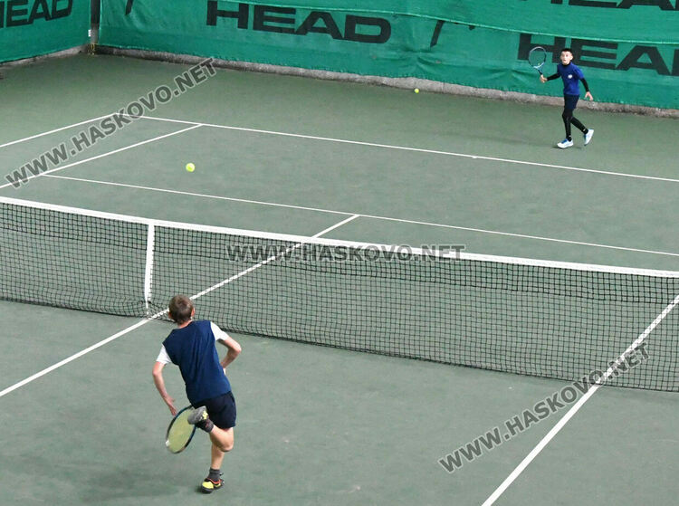 47 състезатели стартираха в международен турнир по тенис в Хасково