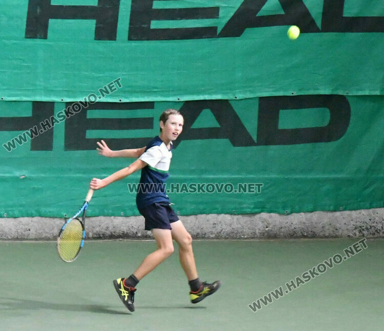 47 състезатели стартираха в международен турнир по тенис в Хасково