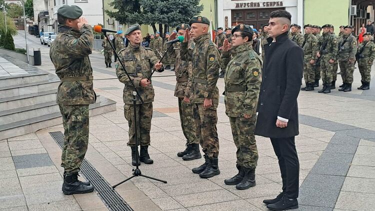 Девин отбеляза 113 години от Освобождението на града и региона (ГАЛЕРИЯ) 