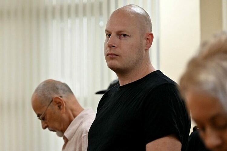 Обвиненият за смъртта на Митко от Цалапица - Рангел Бизюрев получи 15 години затвор на първа съдебна инстанция. Майката на убитото момче Атанаска Бакалова обжалва присъдата и делото сега се гледа в Апелативния съд в Пливдив. Сн.БГНЕС