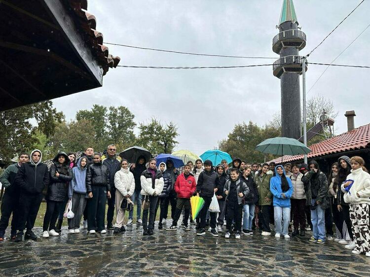 Екскурзия до Златоград по проект „Време за теб“