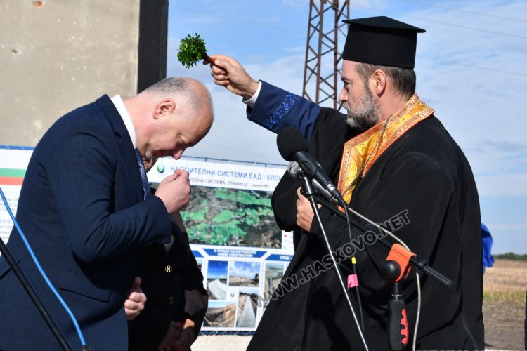 Премиерът Желязков край Хасково: Оставки в правителството не се обсъждат 