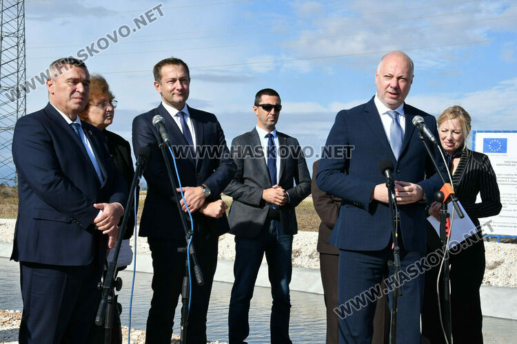 Премиерът Желязков край Хасково: Оставки в правителството не се обсъждат 