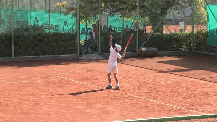 Митко Генов е на полуфинал на тенис турнира в Хасково