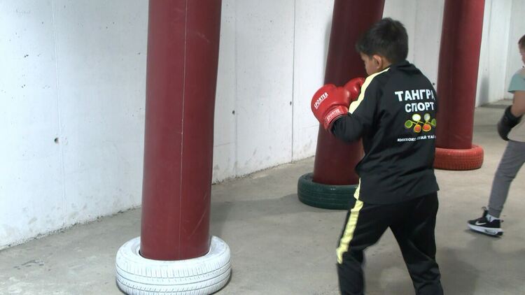 Състезателите на „Тангра – Спорт“ с титла и бронз на шампионата по кик бокс