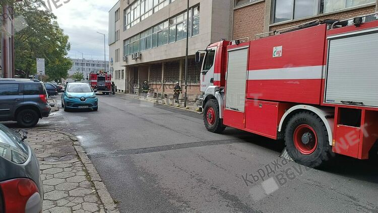 Пожарната в Кърджали с тридневно учение в центъра на града