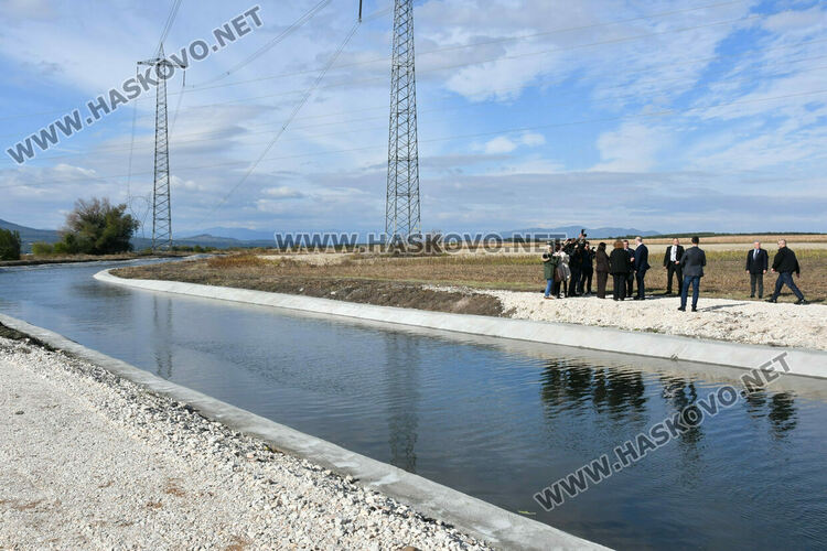 Премиерът Желязков край Хасково: Оставки в правителството не се обсъждат 
