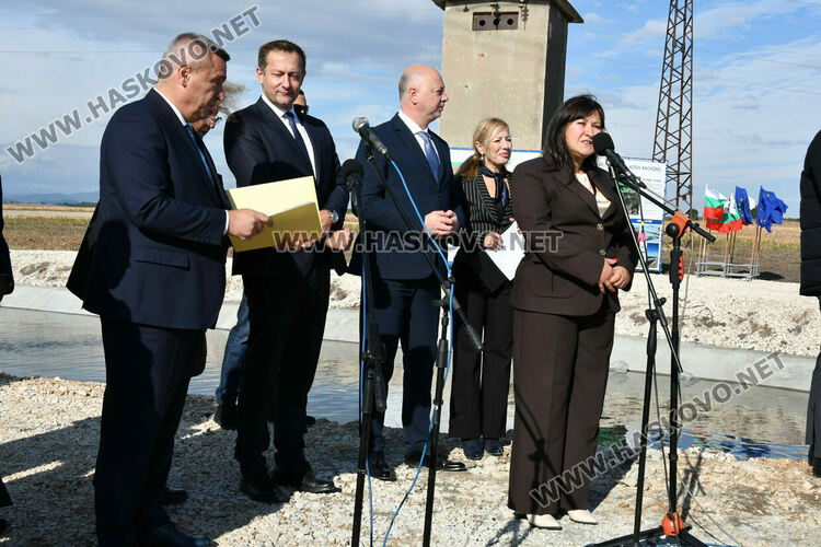 Премиерът Желязков край Хасково: Оставки в правителството не се обсъждат 