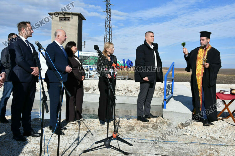 Премиерът Желязков край Хасково: Оставки в правителството не се обсъждат 