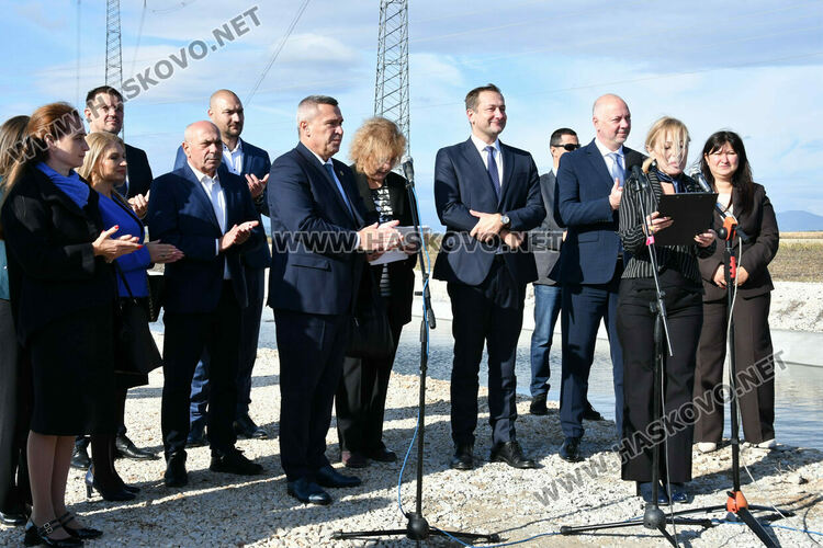 Премиерът Желязков край Хасково: Оставки в правителството не се обсъждат 