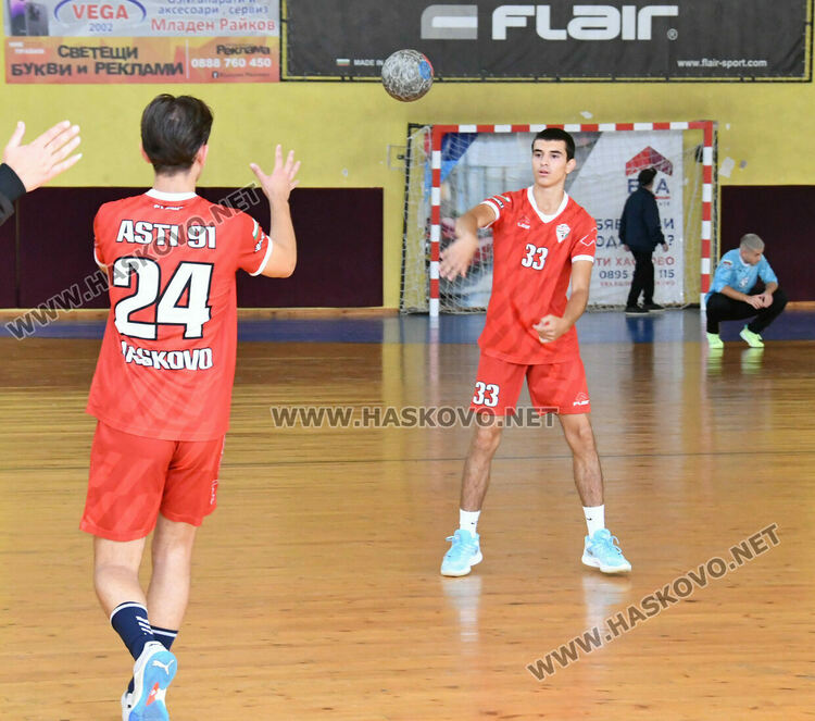 Младежите на „Асти ‘91“ стартираха с победа новия сезон в зона „Тракия“