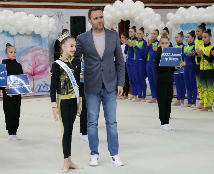 Хасково е домакин на турнира по художествена гимнастика „Ледена Кралица на Аида“